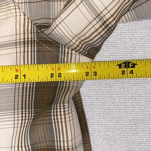 Eddie Bauer Travex men’s plaid short sleeve button down shirt size medium - Picture 6 of 7